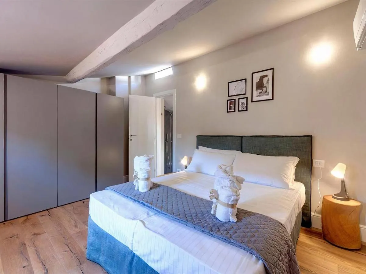 Santa Croce Luxury Flat In The Center With Kitchen Apartment Florence 0*,  Italy